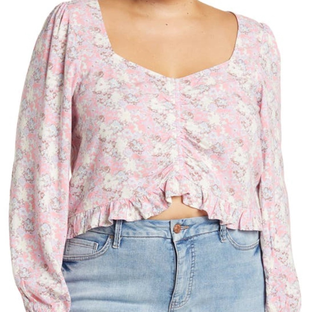 NWT Abound CINCHED FRONT FLORAL BLOUSE IN PINK FADE TO FLOWER HAZE
